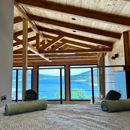 Villa Mount Log *